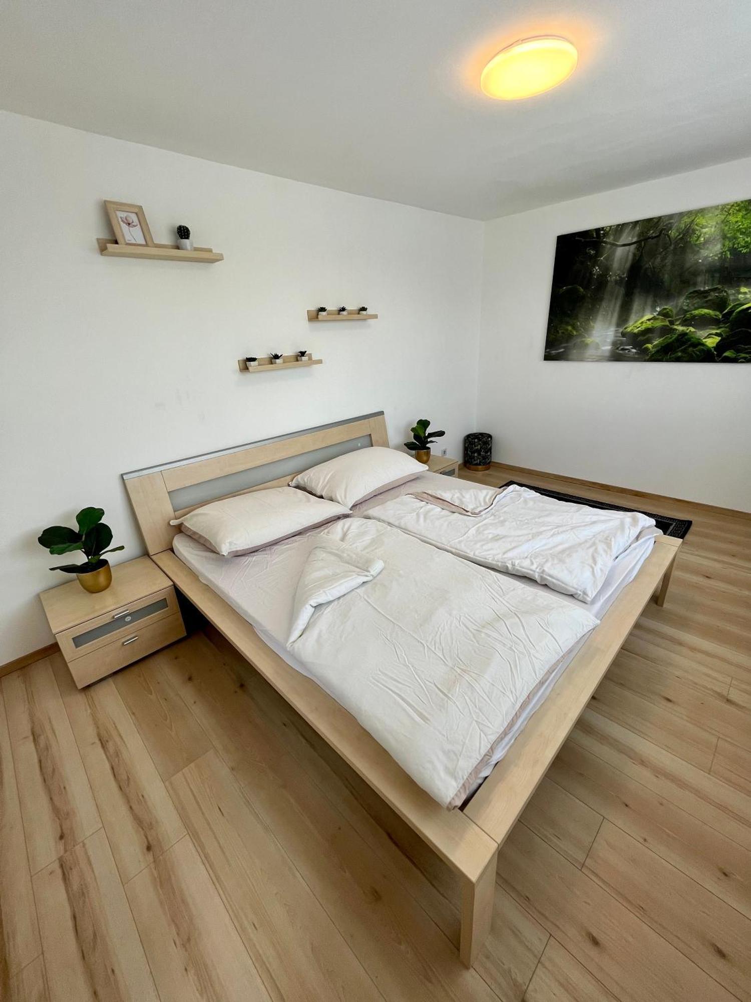 Atemberaubendes Apartment + Pool Wiedeń Zewnętrze zdjęcie